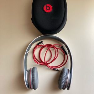 White Solo HD Beats By Dr. Dre